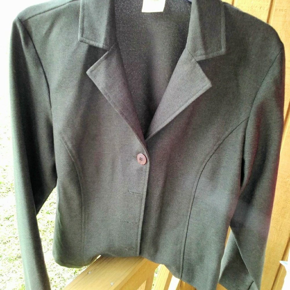 Dress suit